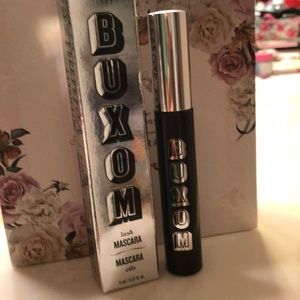 Buxom lash mascara